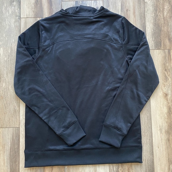 Under Armour SweatShirt - Picture 2 of 3